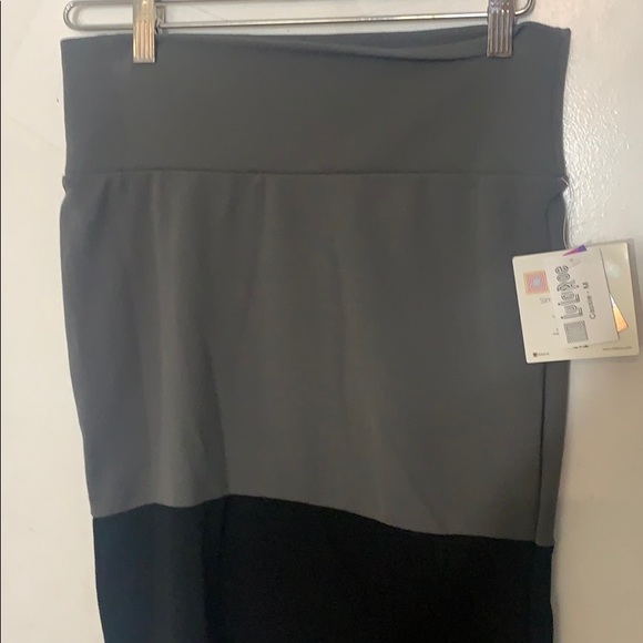 Lularoe Cassie medium - Picture 4 of 4